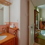 Chateau De לינה וארוחת בוקר 3*
