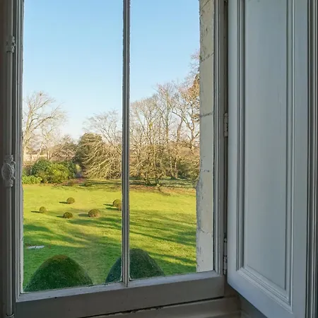 Chateau De Bed & Breakfast
