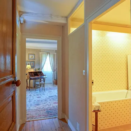 Bed & Breakfast Chateau De 3*