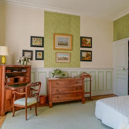 Bed & Breakfast Chateau De 3*