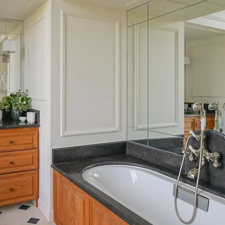 Nocleg ze śniadaniem Chateau De