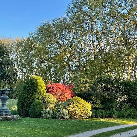 Château De Bed & Breakfast