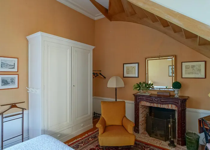 Couette-café Château De 3*