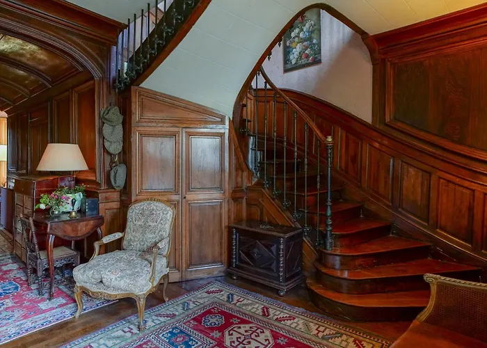 Château De Bed and breakfast